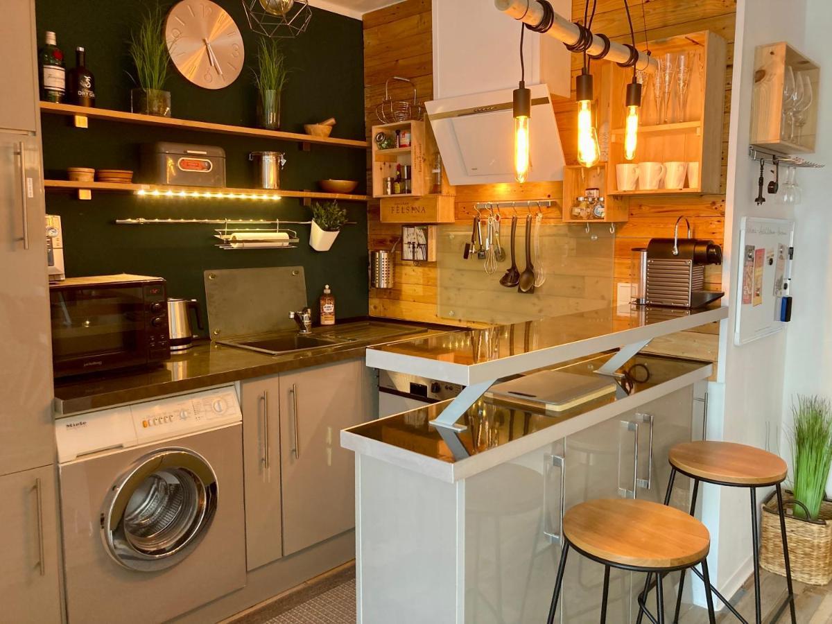 Living At Saarpartments -Adultsonly- 2 Bedrooms, Kitchen - Business & Holiday Apartments For Long- And Short Term Stay, 3 Min To Train Station, Secure E-Bike Parking! ساربروكن المظهر الخارجي الصورة